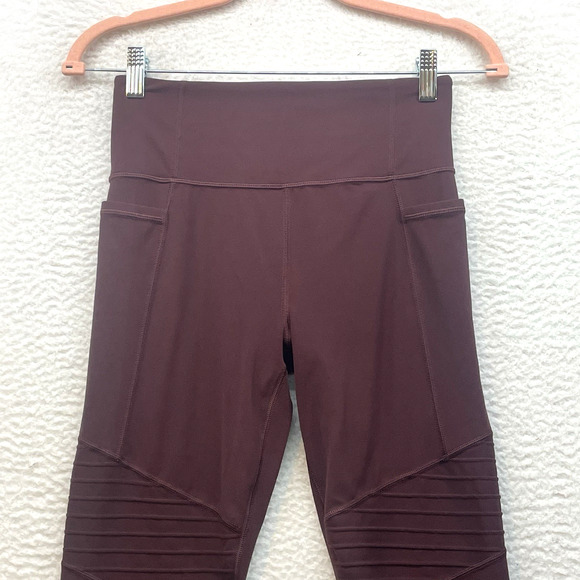 Athleta Inclination Moto Tight Womens Small Red Pockets Leggings Gym Workout - Picture 4 of 14